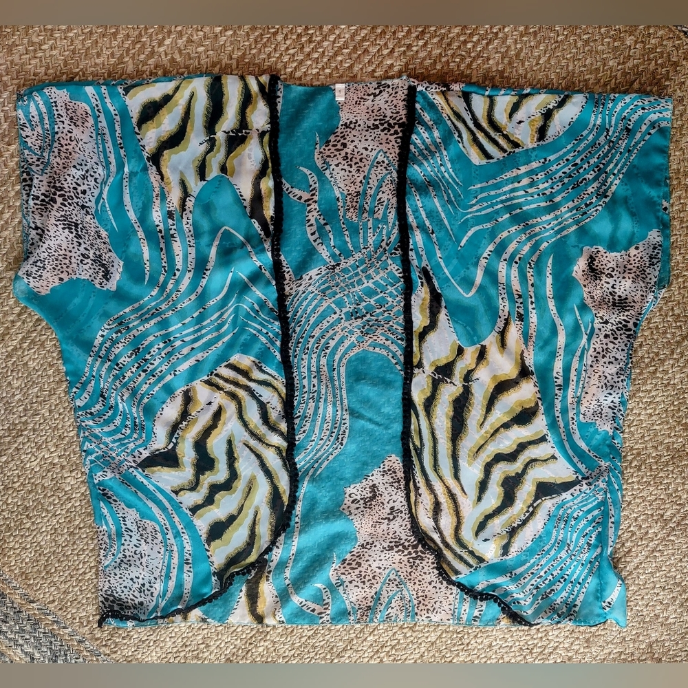 Women's L/XL Coverup/Shawl, Turquoise, Golden, Black & White with Black Trim